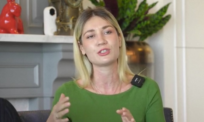 Russian Beauty Captivates Chinese Social Media